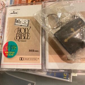 Cassette & 1 Mini Bible Keychain The Statler Brothers Holy Bible New Testament